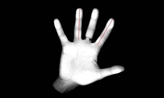 اندازه انگشتان دست میزان استرس زنان را نشان می دهد