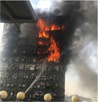 تصاویر آتش سوزی و ریزش ساختمان پلاسکو تهران