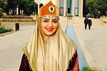 لیلا برخورداری با لباس محلی زیبا و تاجی به سر +عکس