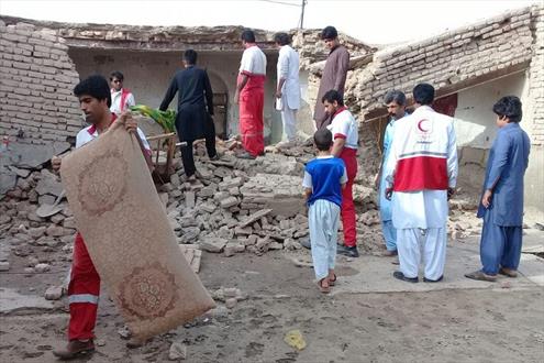 امدادرسانی به ۴۴۳ سیل‌زده ایرانشهری + عکس
