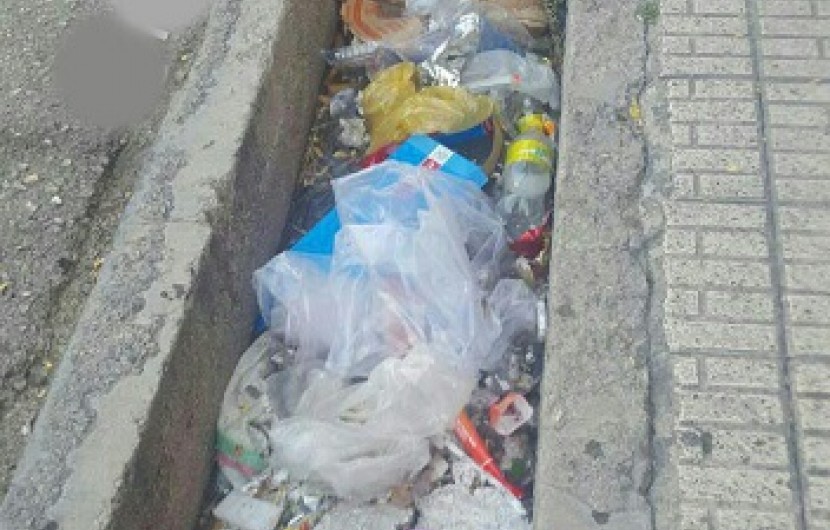 فرهنگ سازی نریختن زباله در خیابان های ایرانشهر