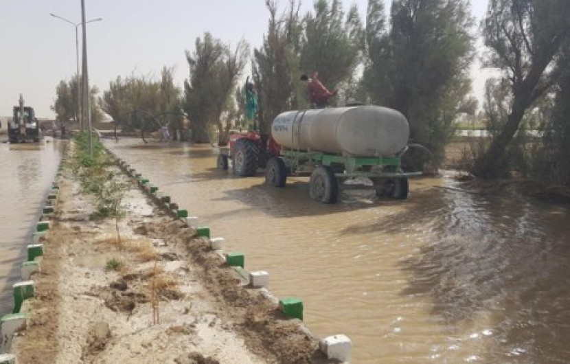 ورود آب به خیابان های شهر دوست محمد/جزئیات حادثه در دست بررسی است