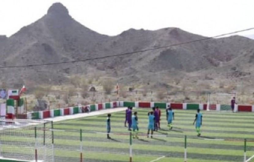 افتتاح زمین چمن مصنوعی مینی فوتبال روستای ملوران نیکشهر