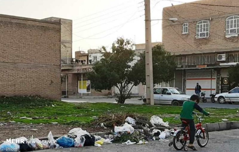 رنج شهروندان ایرانشهری از کمبود سطل های زباله و خدمات شهری نامناسب